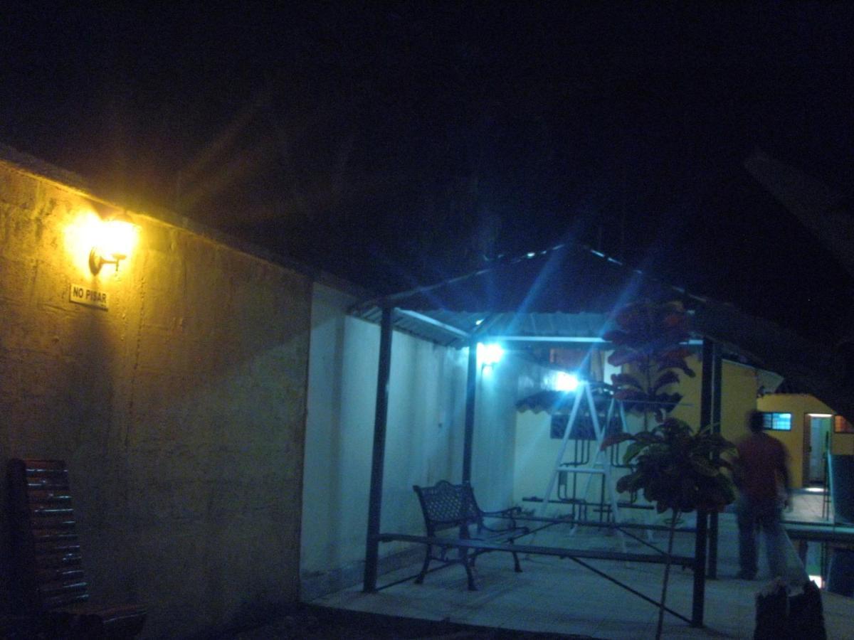 Villas Karen Tonsupa Exterior photo